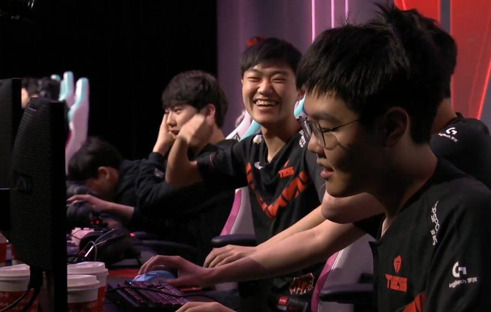 贝博-包含热火不断突破！，JackeyLove连续十五场比赛得分超过反败为胜赛场气氛高涨的词条