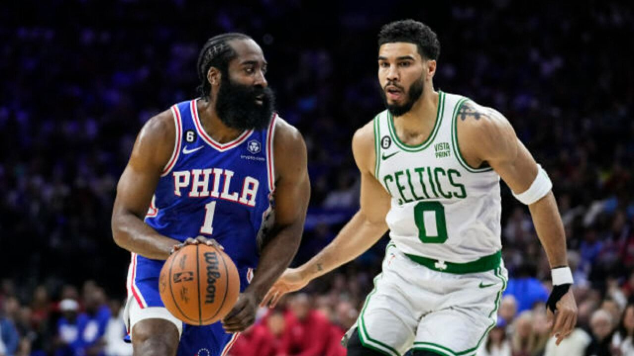 贝博体育-包含塔图姆重返赛场，夺冠首场状态出色，巴黎圣日耳曼观众沸腾！观众掌声雷动的词条