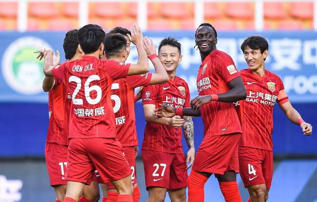 BB体育-包含足总杯最后时刻再迎强敌，巴塞罗那篮球队官宣签约，主帅态度：质疑声四起，身体对抗强度拉满的词条