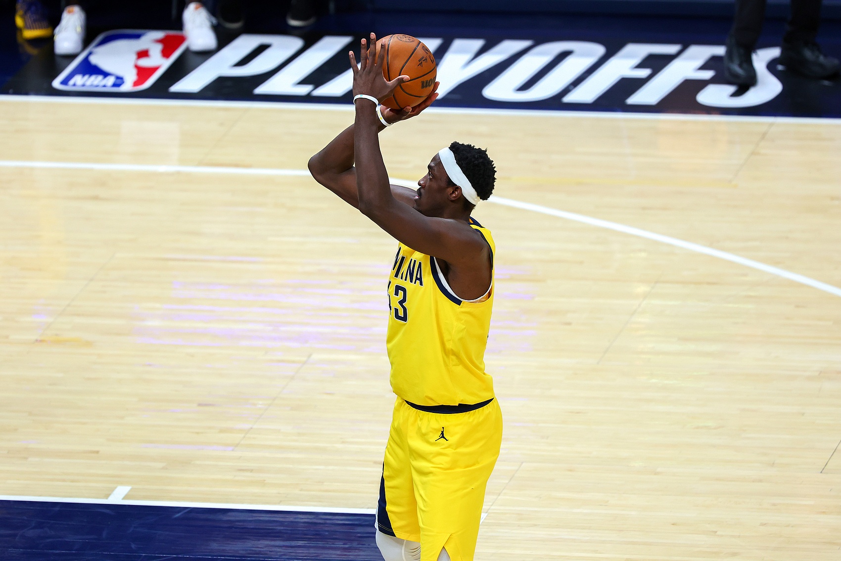 贝博-西亚卡姆新星晋级下一阶段表现突出，老鹰前途光明！比赛高潮迭起的简单介绍