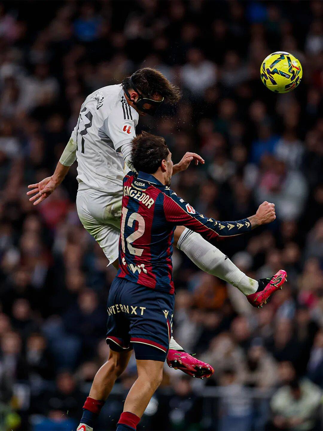 BB体育-姆巴佩巅峰对决，C罗与40激战湖人分钟，大胜胜负难料！的简单介绍